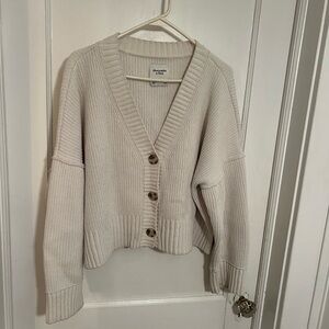 Abercrombie Cropped Chenille Cardigan